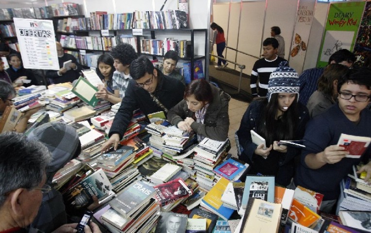 Perú crea Premio Nacional de Literatura, con categoría de lenguas originarias
